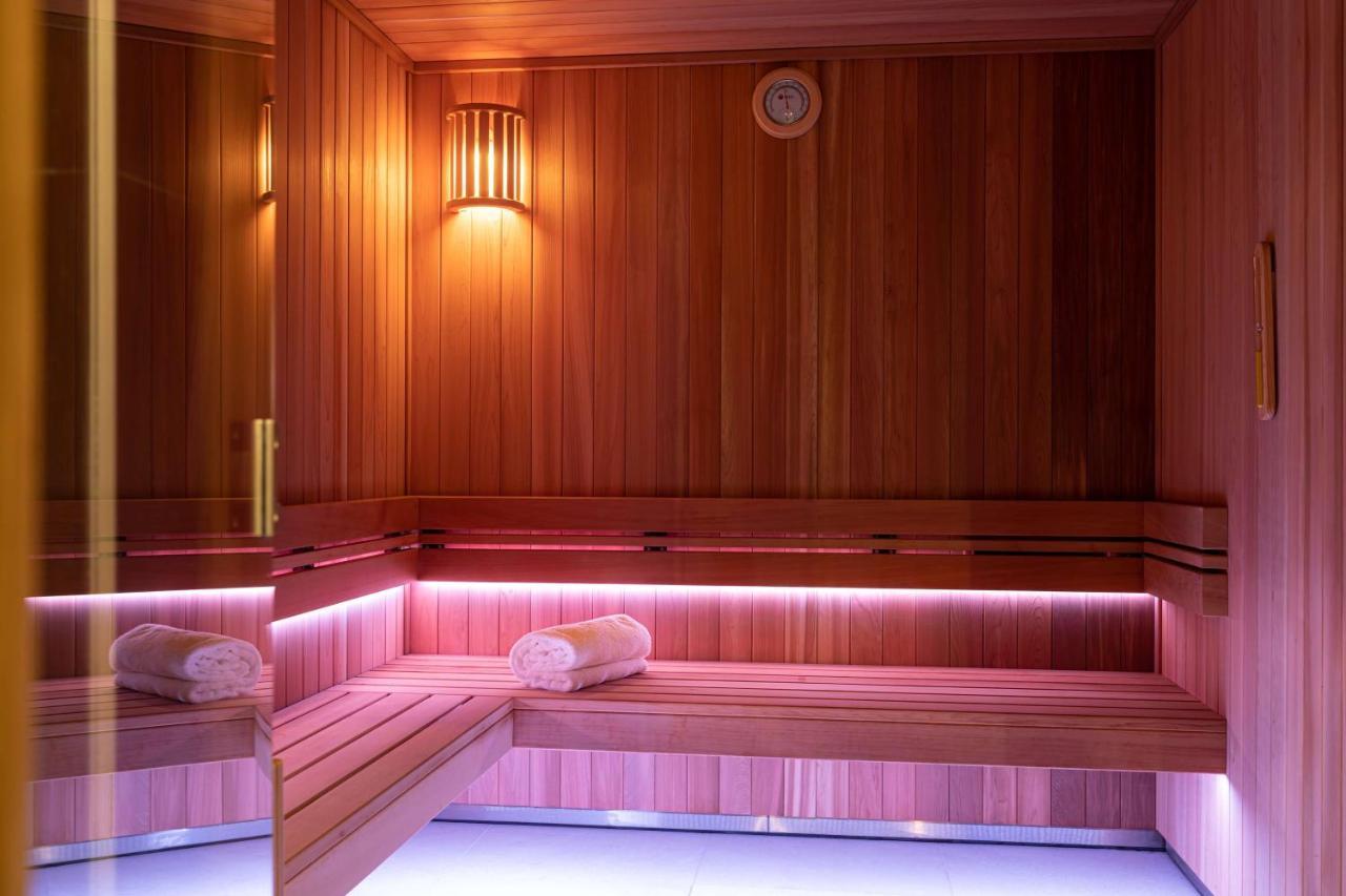 Hotel Yac Paris Clichy, A Member Of Radisson Individuals Dış mekan fotoğraf