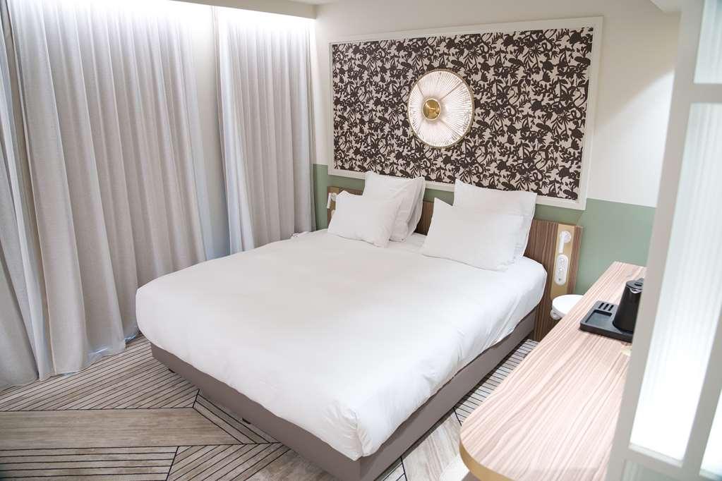 Hotel Yac Paris Clichy, A Member Of Radisson Individuals Oda fotoğraf