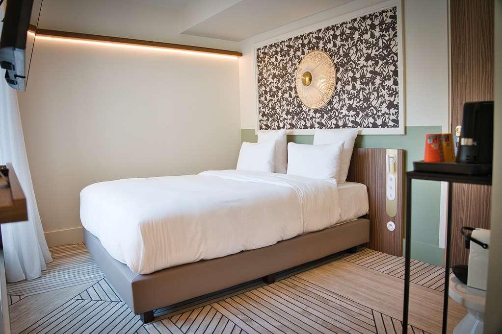 Hotel Yac Paris Clichy, A Member Of Radisson Individuals Oda fotoğraf