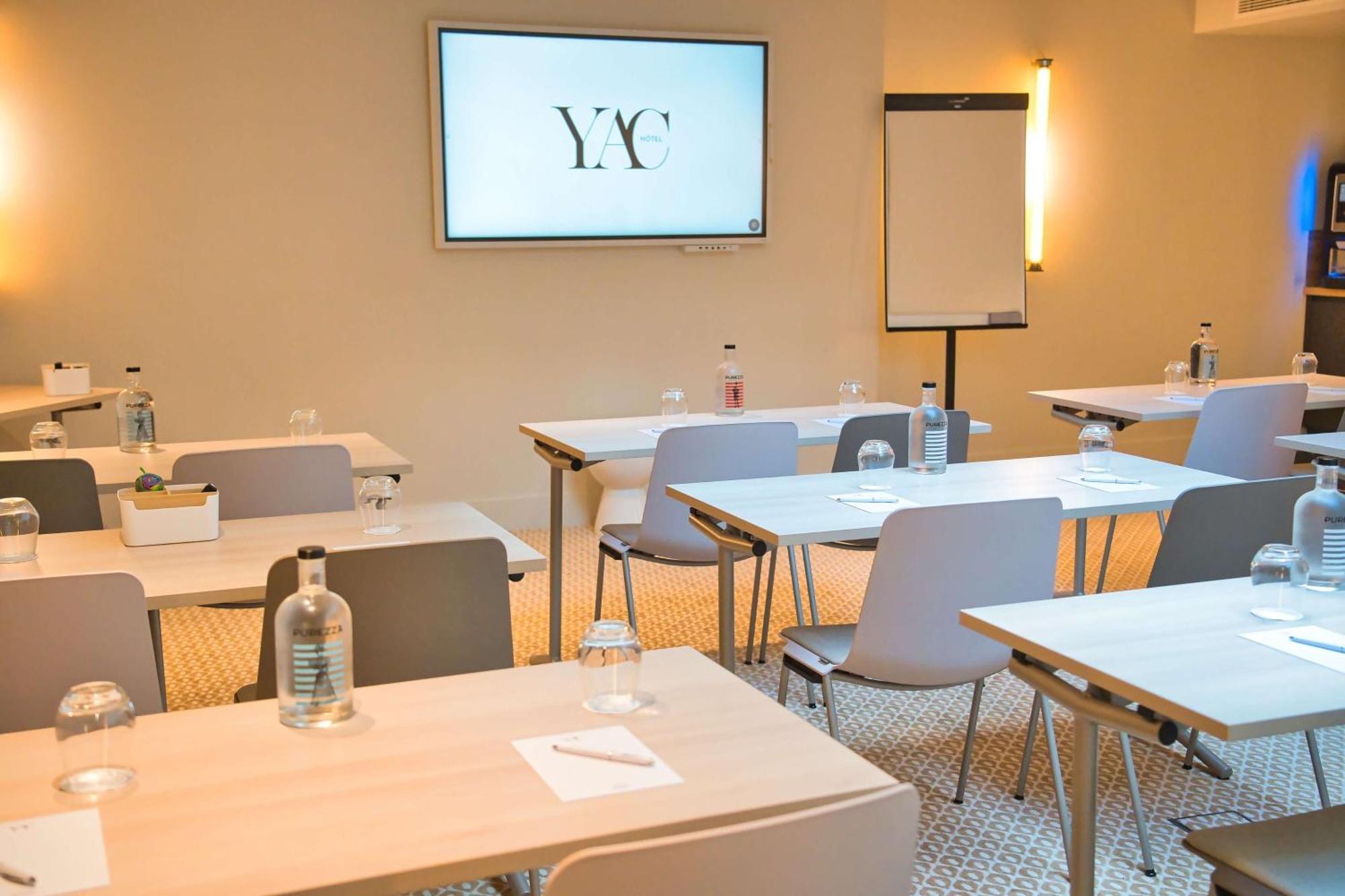 Hotel Yac Paris Clichy, A Member Of Radisson Individuals Dış mekan fotoğraf